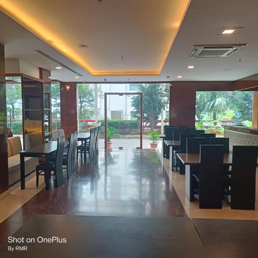 Astra Hotels & Suites Whitefield Near To Nallurahalli Metro Station And Ktpo Bangalore Dış mekan fotoğraf
