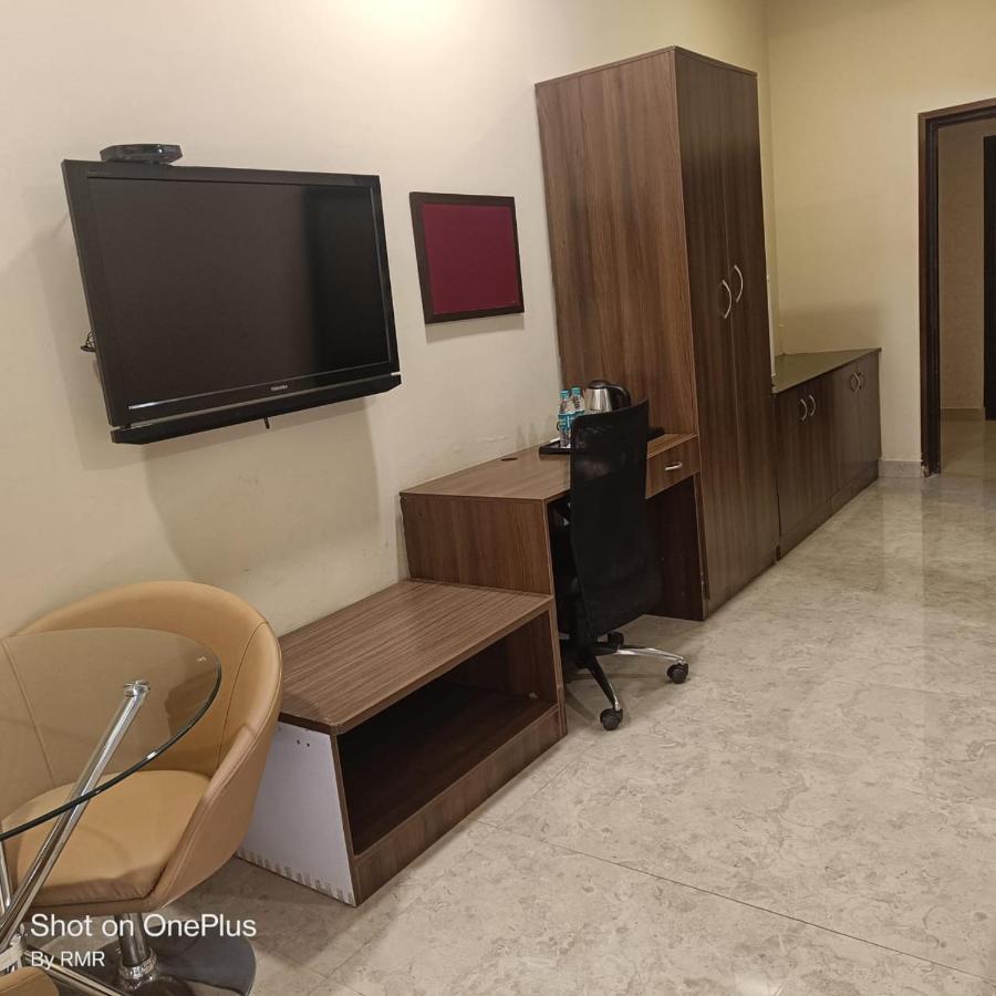 Astra Hotels & Suites Whitefield Near To Nallurahalli Metro Station And Ktpo Bangalore Dış mekan fotoğraf