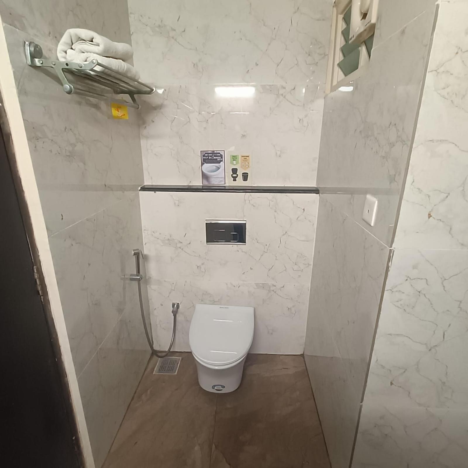 Astra Hotels & Suites Whitefield Near To Nallurahalli Metro Station And Ktpo Bangalore Dış mekan fotoğraf
