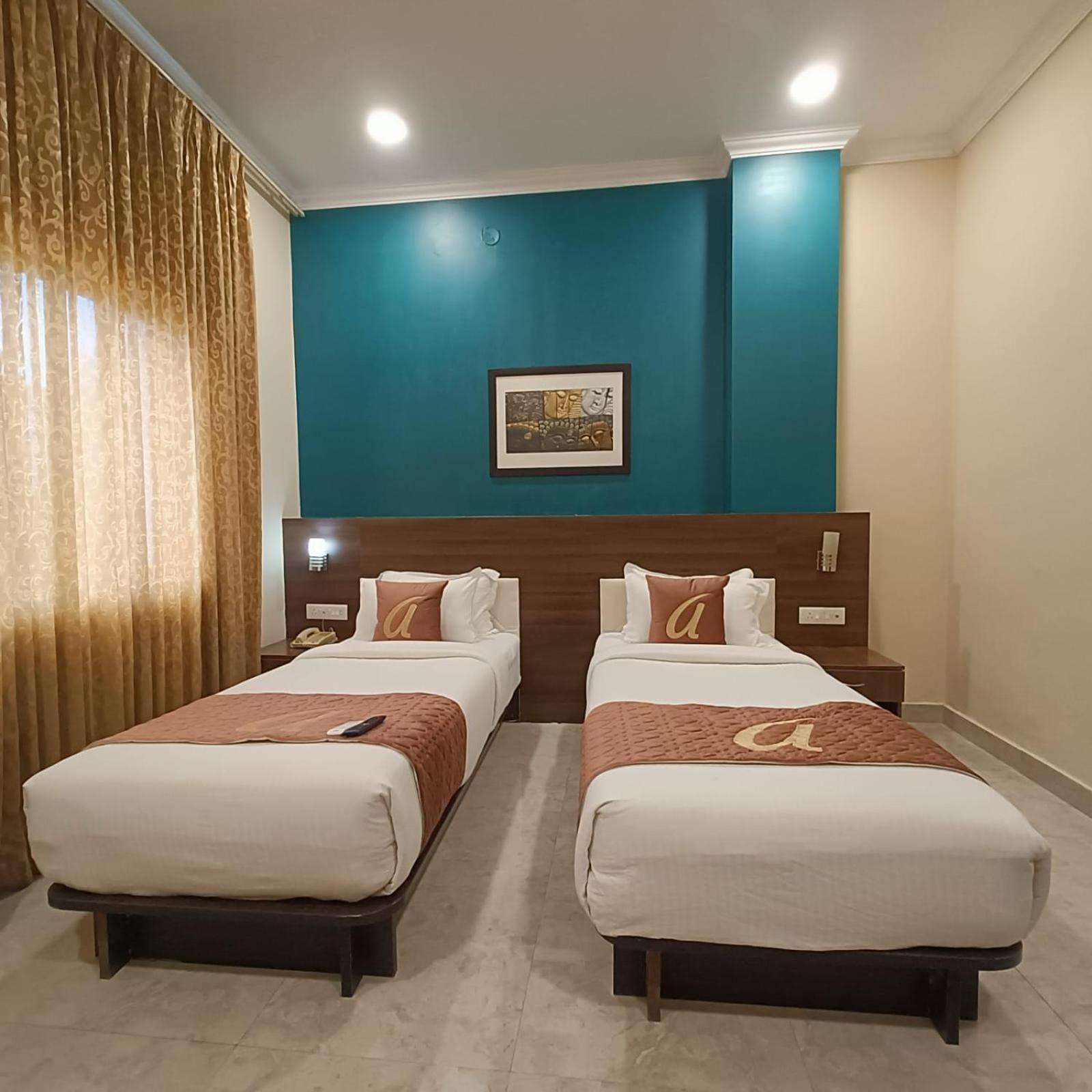 Astra Hotels & Suites Whitefield Near To Nallurahalli Metro Station And Ktpo Bangalore Dış mekan fotoğraf
